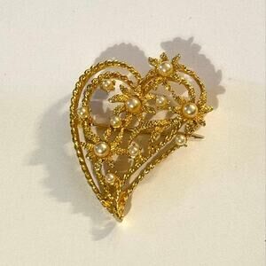 Vintage Filigree Heart Brooch Gold Faux Pearls Rhinestones EUC Timeless Classic